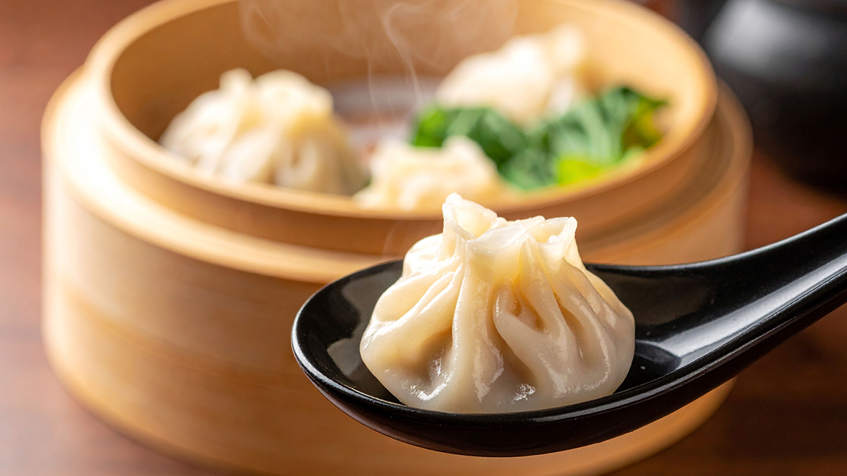 脱プラスチックとクオリティを両立できた、最新食品向け紙素材の実力とは？