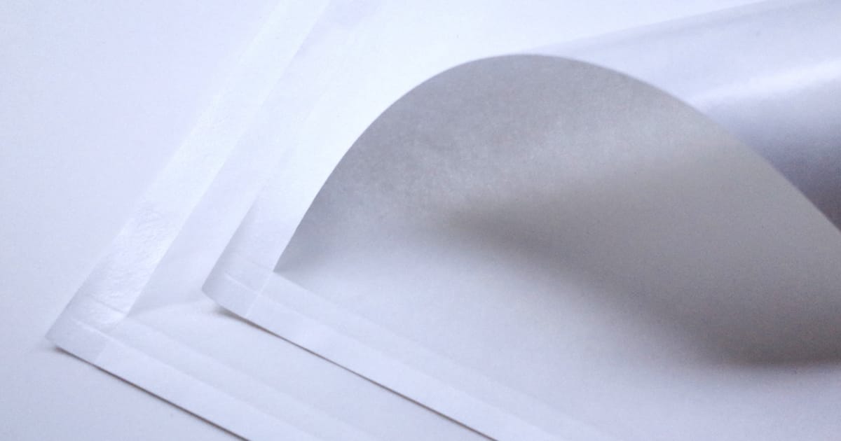 【基礎】紙にはない機能をプラス。ラミネート紙のご紹介