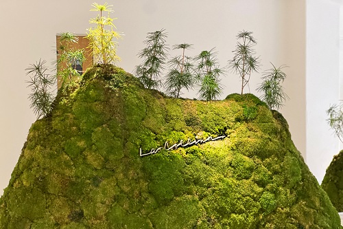 たねやグループ本社エントランス。